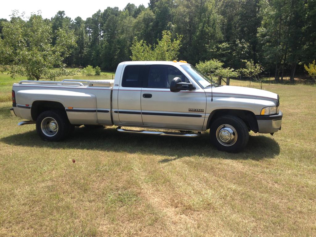 Trucks and Tucker 068.jpg