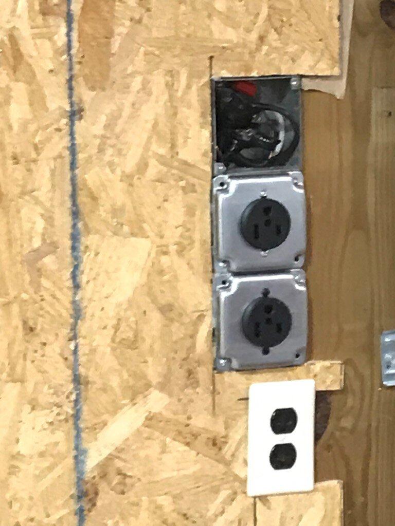 welder receptacle.jpg
