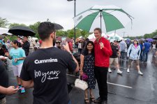 Photo-with-Cummins-CEO.jpg