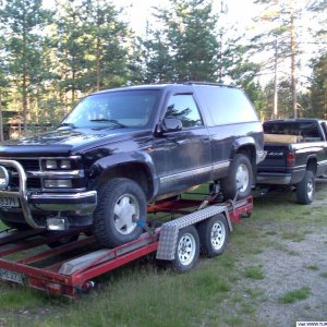 Hauling Chevy's :-)