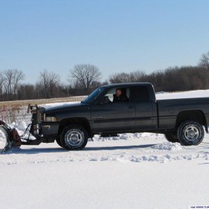 2002 SLT Laramie & 8' Boss Plow