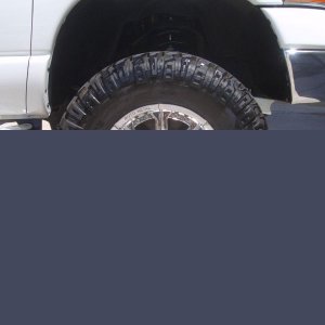 18x9 Moto Metal 954 w 325/65 Mickey Thompson MTRs