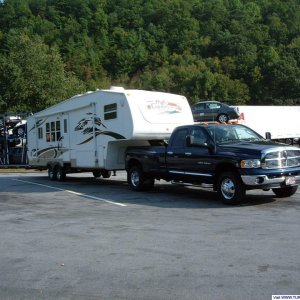Dooley and Cougar High Country 290 5th Wheel