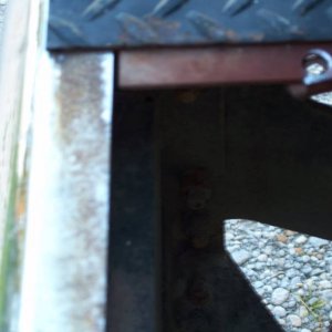 Bumper to mounting bracket right side