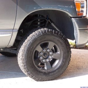 black wheels with goodyear MTR 285/75/17