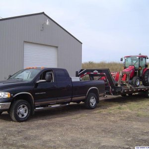 03 / Case IH DX40