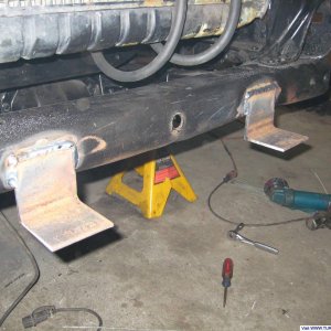 Intercooler bottom mounts.