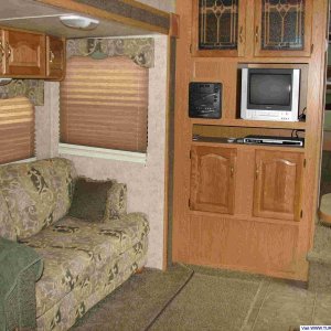 Living area of our '06 Cougar 314 EFS