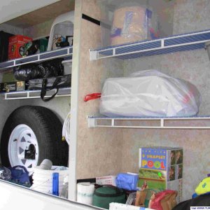 Rear "garage" in '06 Cougar 5th wheel