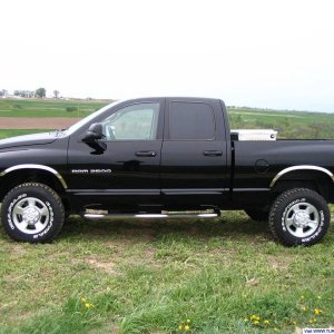 03 Dodge 2500 6 speed laramie HO
