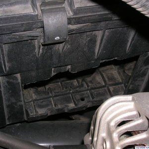 Warm Air Intake Hole (engine side) in Air Filter Housing for Winter