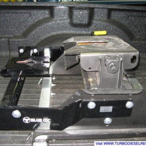 Blue Ox Bedsaver & Pullrite 15.5k 5er hitch passenger side