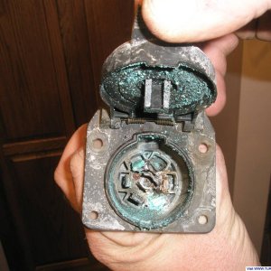 burnt_hitch_plug