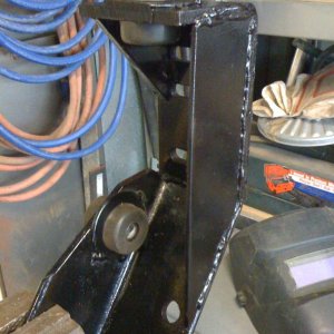FASS Bracket w/Bushings Pic5