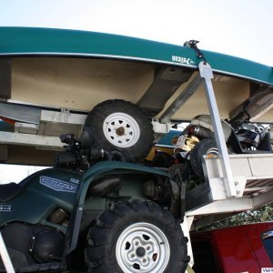 quad trailer hanging