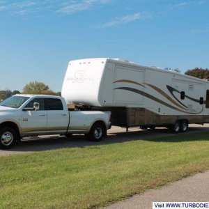 2011 3500 Dually 2006 36' Mobile Suites Fifth Wheel