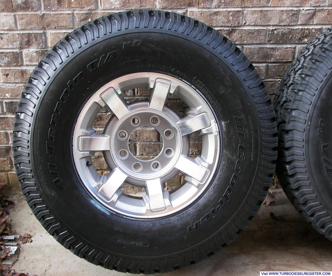 '08 H2 Hummer tire and rim