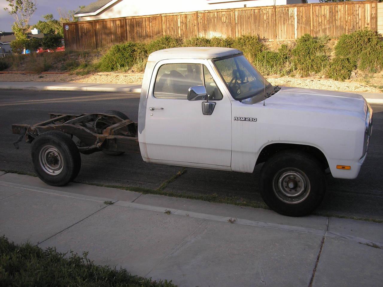 1993 D-250 (Parts Donor)