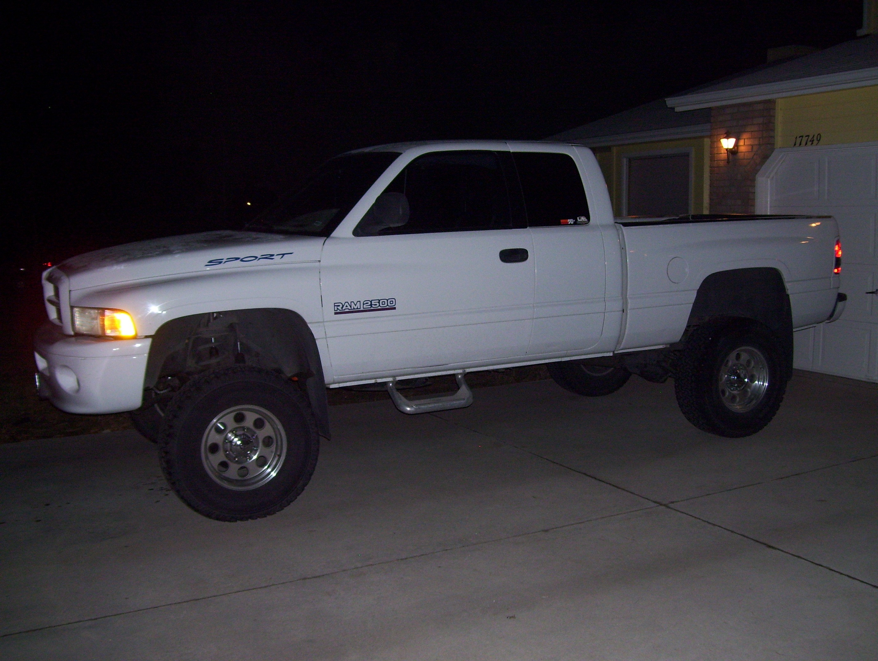 1999 Dodge Ram 2500 4x4 (wife's truck)