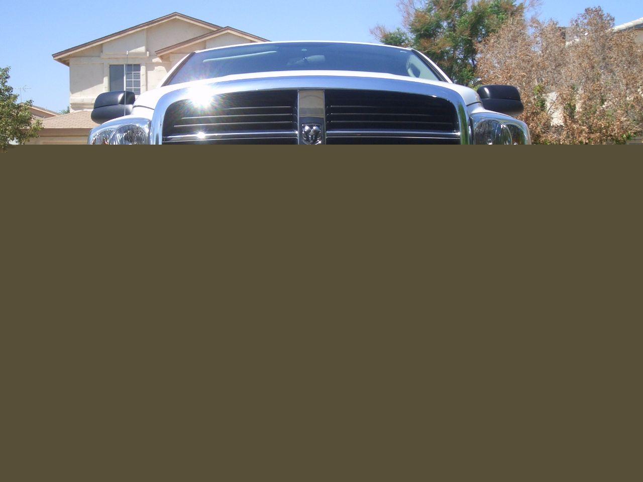 2006 Dodge Ram 2500 (Front)