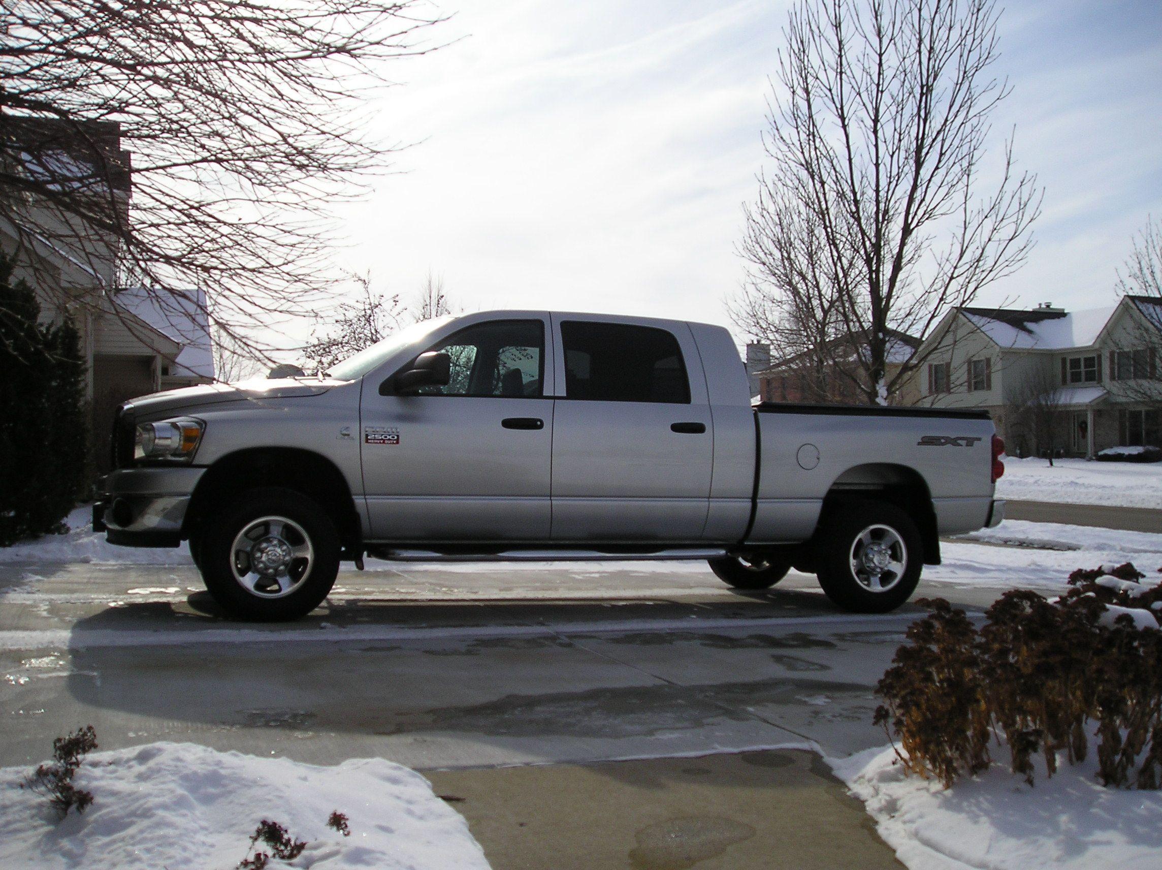 2008 Dodge Mega Cab_2