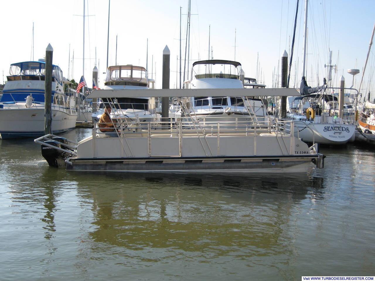 26' Fiesta Water Shuttle