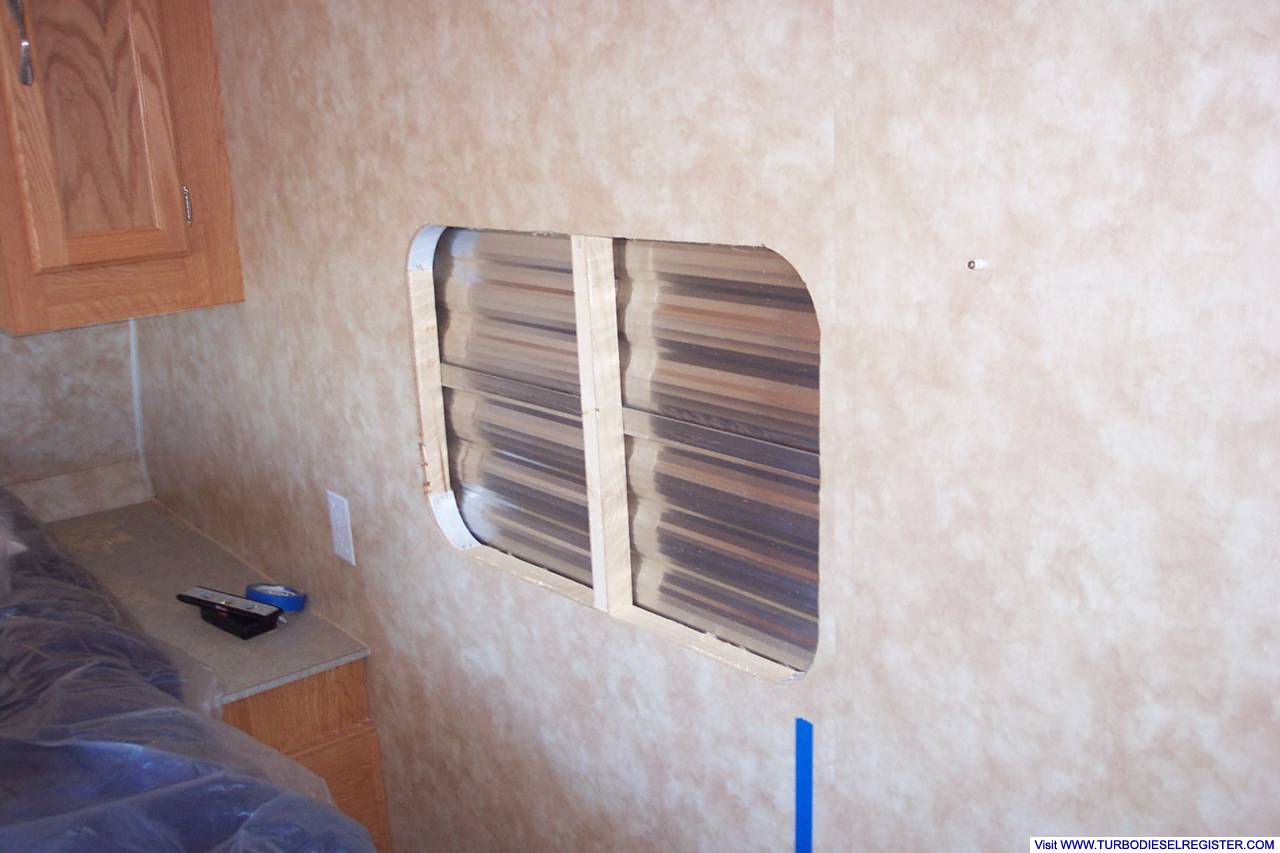 2nd window, a slider right side of main bed