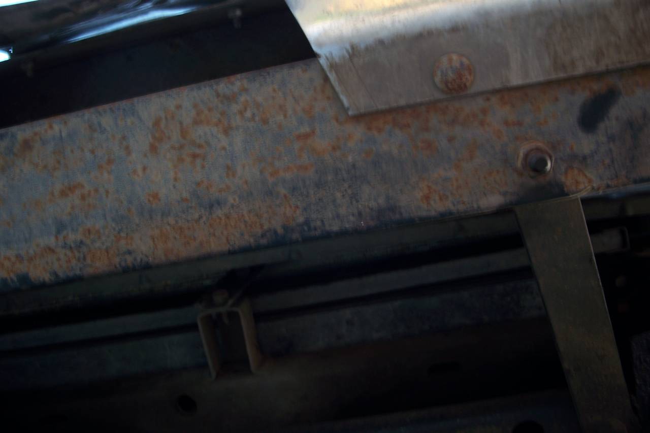 Bottom view of winch mounting plate