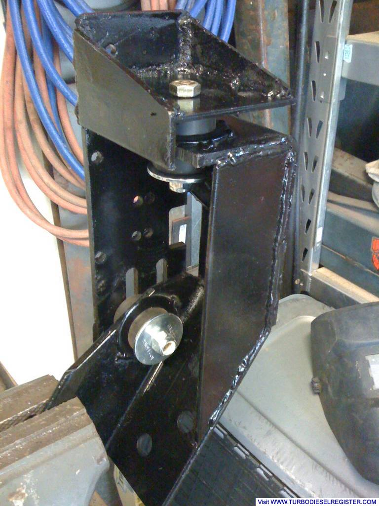 FASS Bracket w/Bushings Pic4